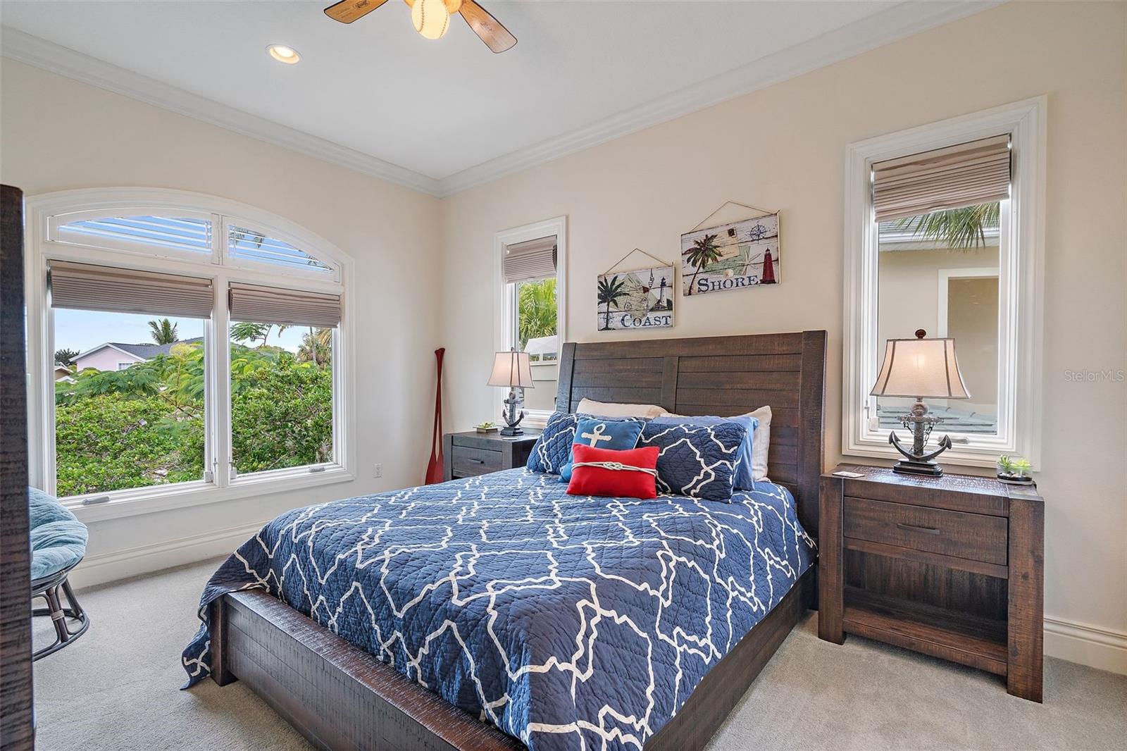 TIERRA VERDE UNIT 1 4TH REP - Residential