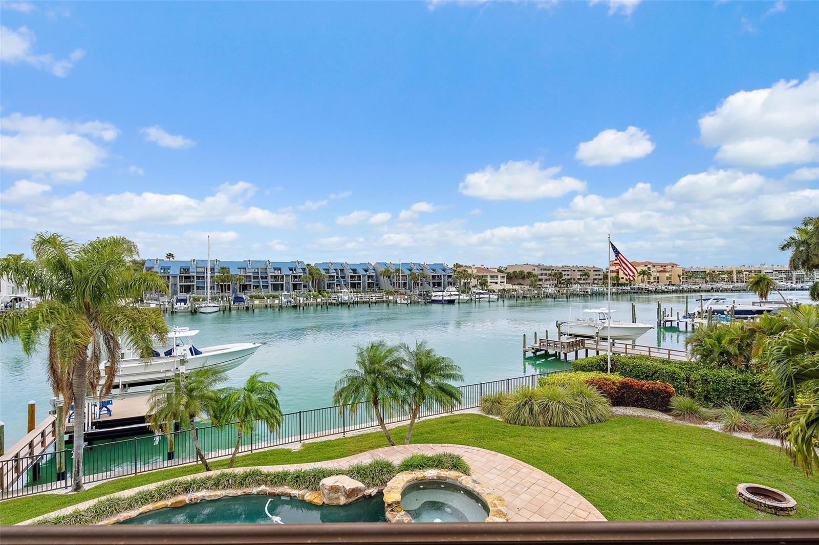 TIERRA VERDE UNIT 1 4TH REP - Residential