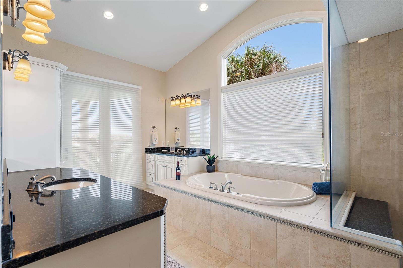 TIERRA VERDE UNIT 1 4TH REP - Residential