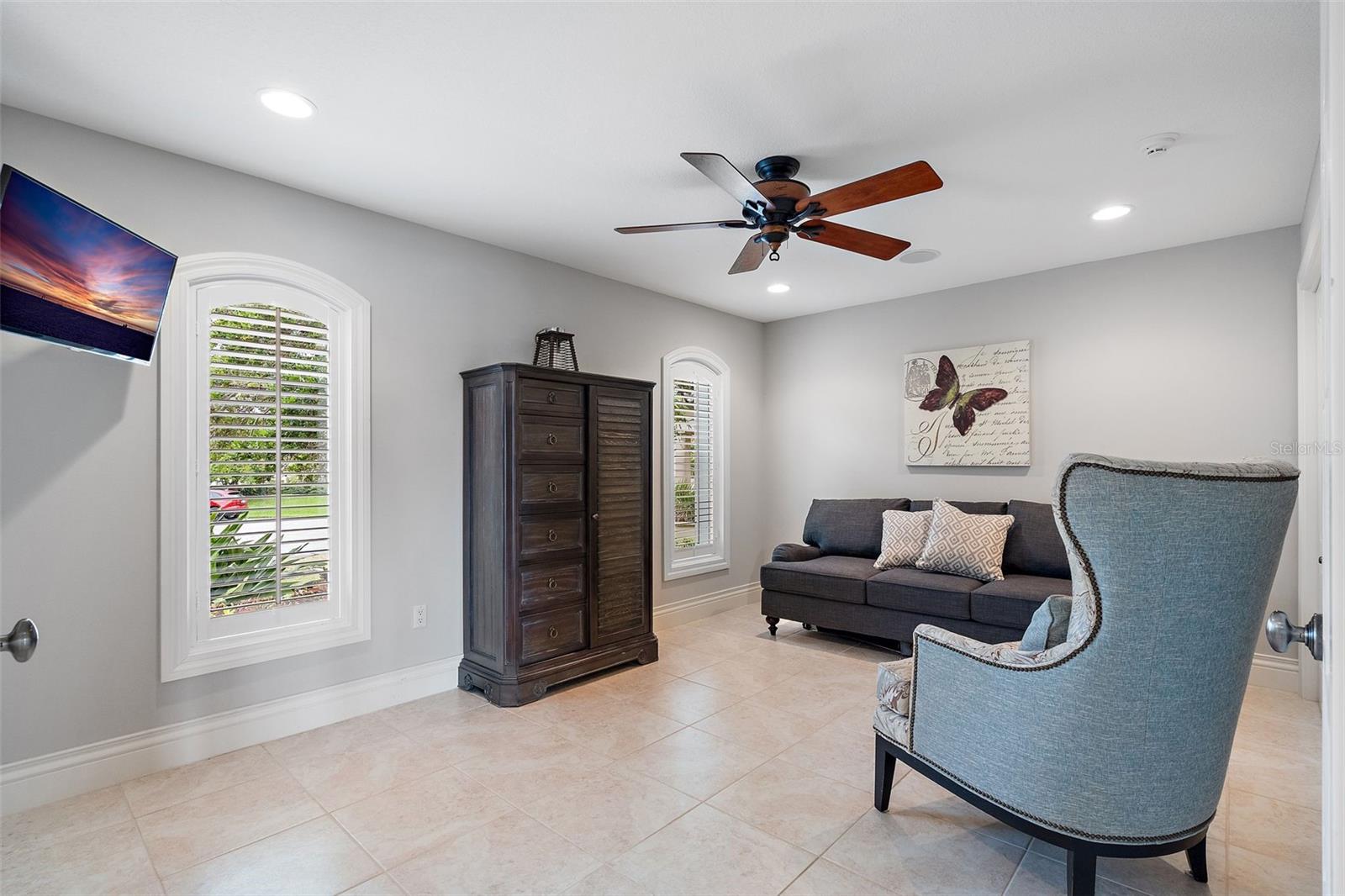TIERRA VERDE UNIT 1 4TH REP - Residential