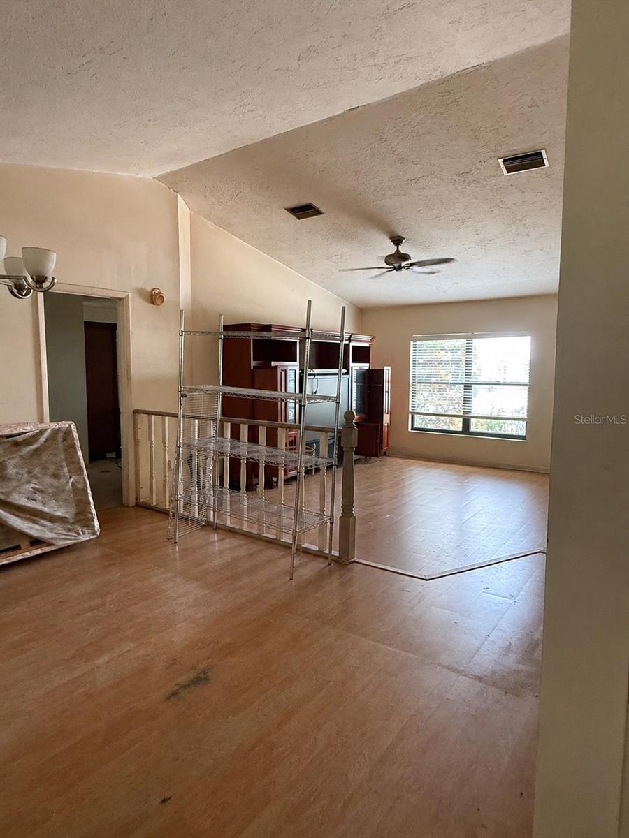 LAUREL PINES - Residential