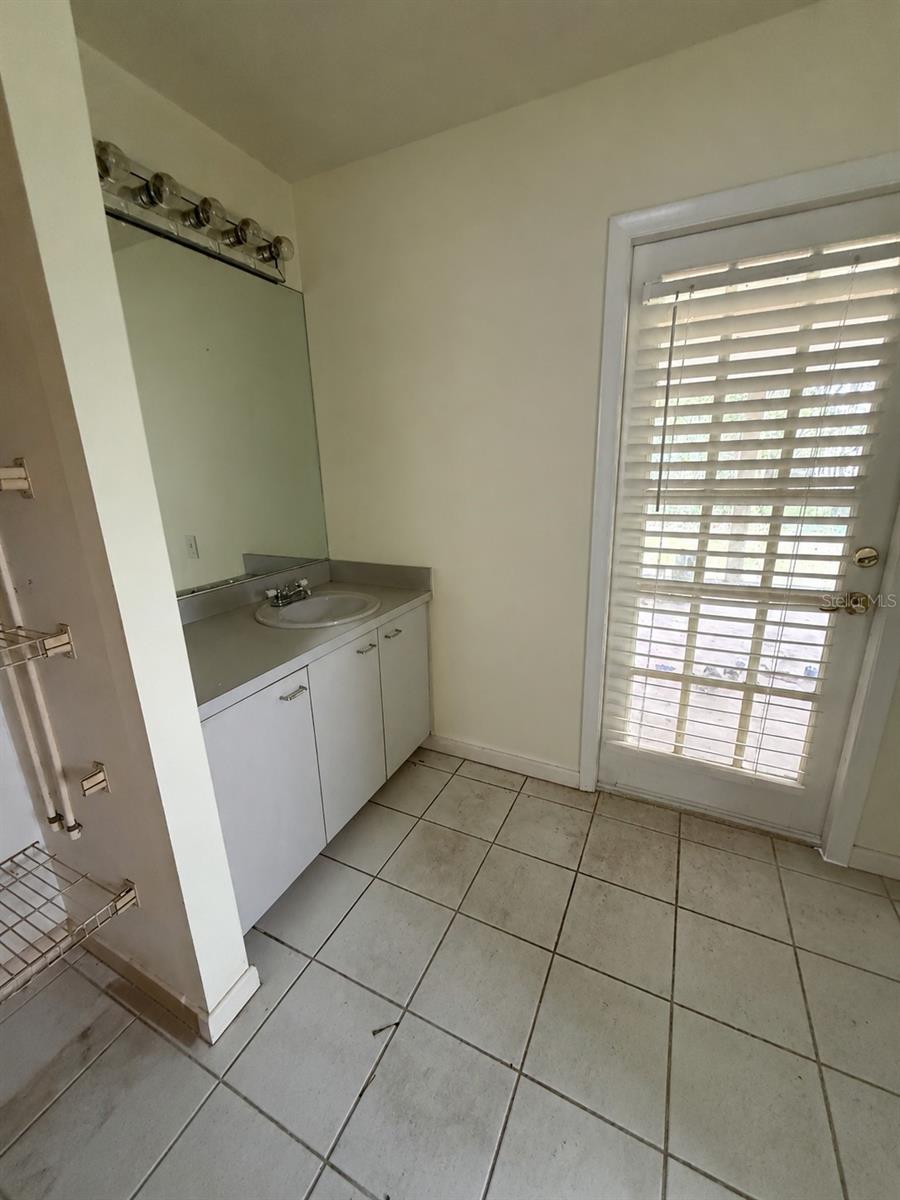 LAUREL PINES - Residential