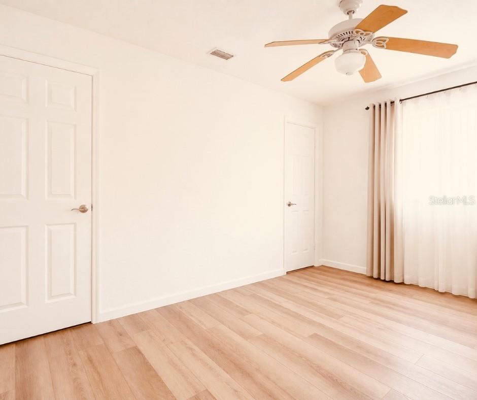 HOLMES BEACH 34TH UNIT - Residential