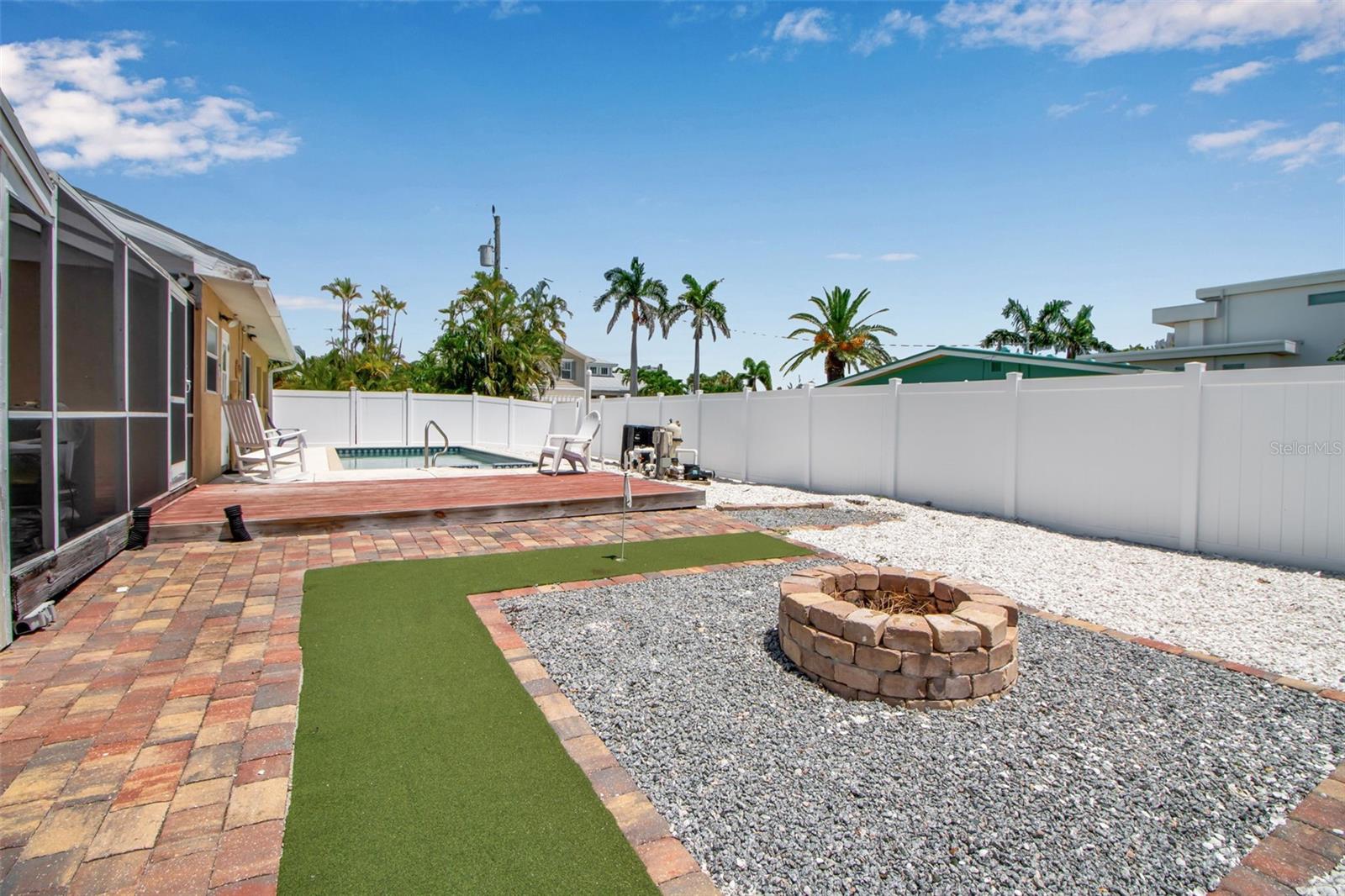 HOLMES BEACH 34TH UNIT - Residential