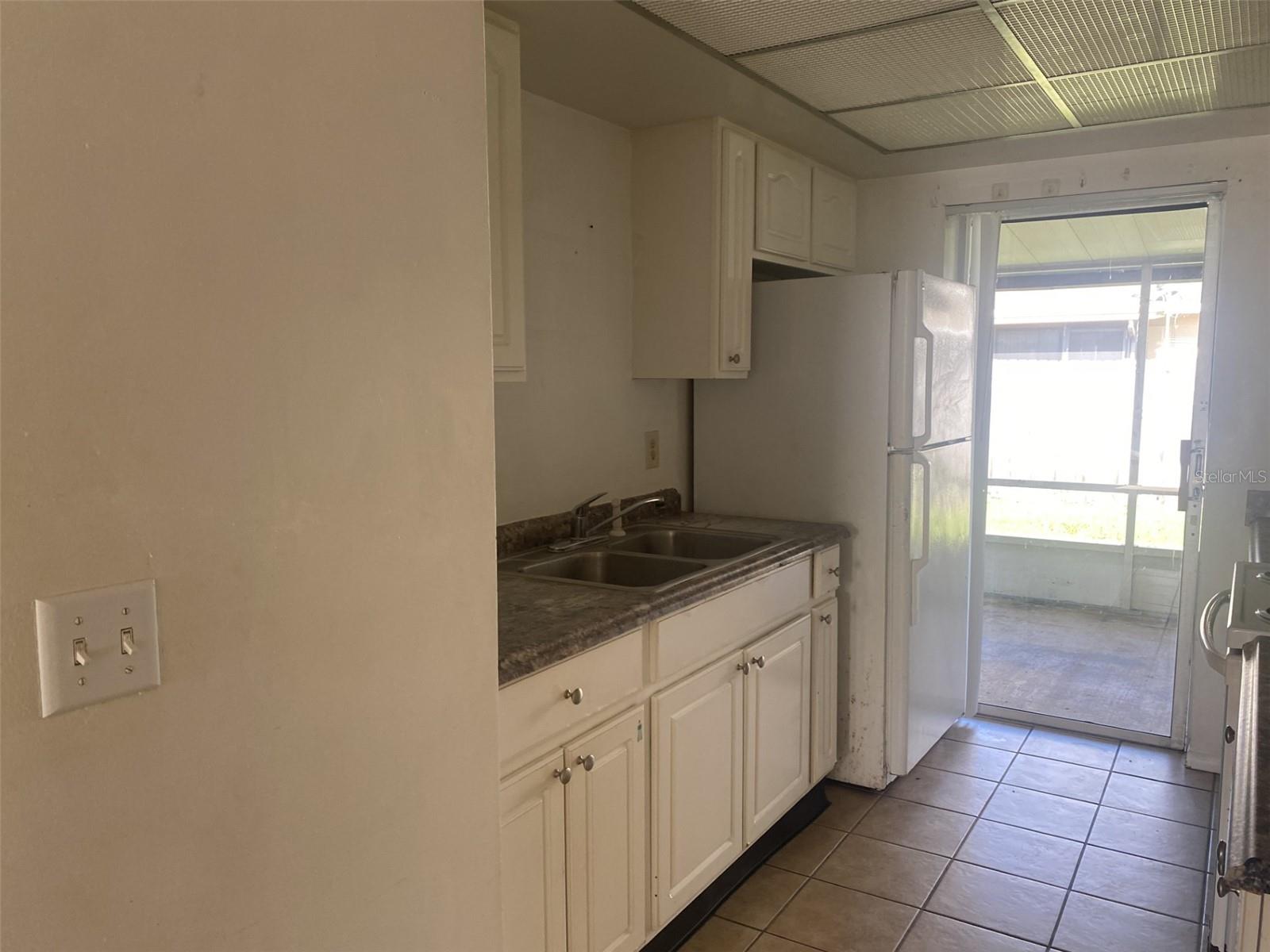 LAS PALMAS VILLAS - Residential