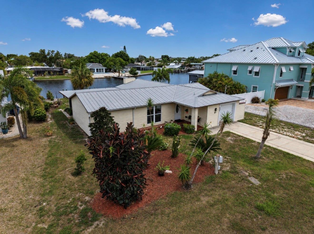 KIMS COVE - Residential