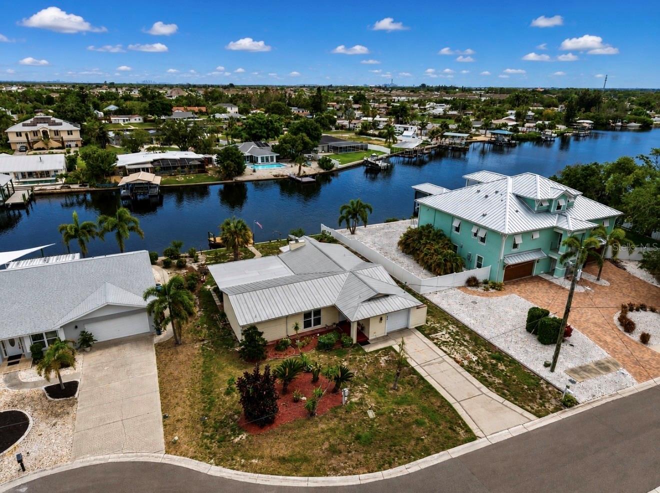 KIMS COVE - Residential
