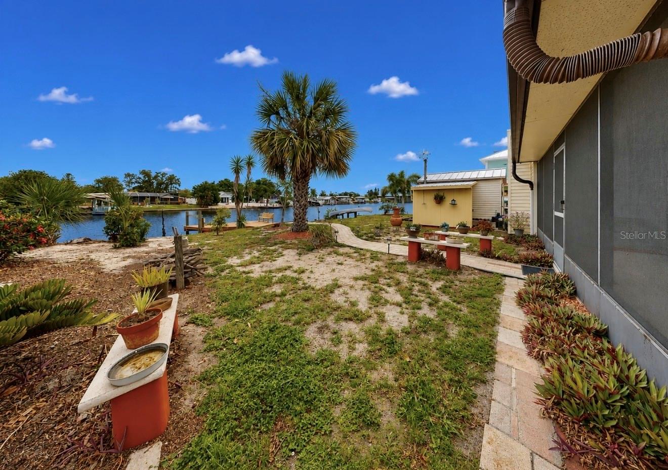KIMS COVE - Residential