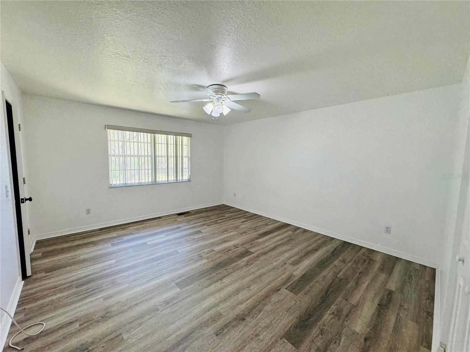 COUNTRY OAKS ESTATES - Residential
