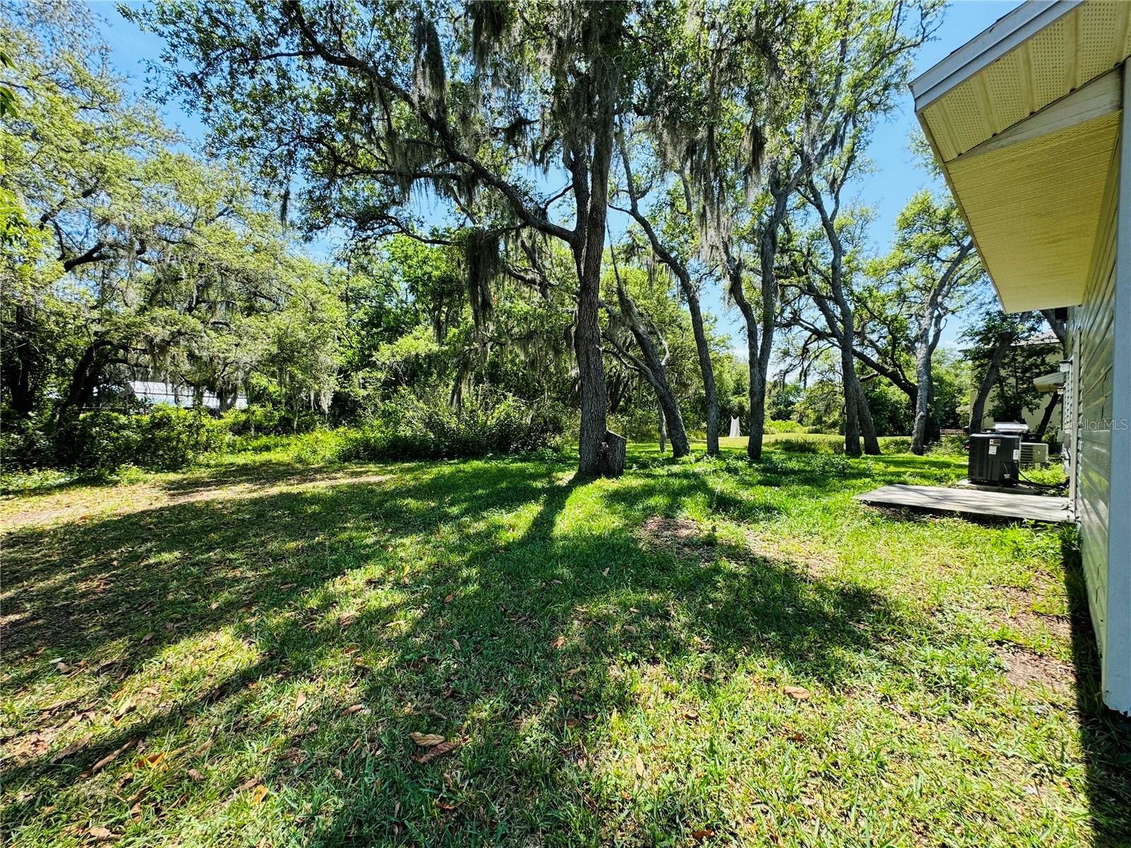 COUNTRY OAKS ESTATES - Residential