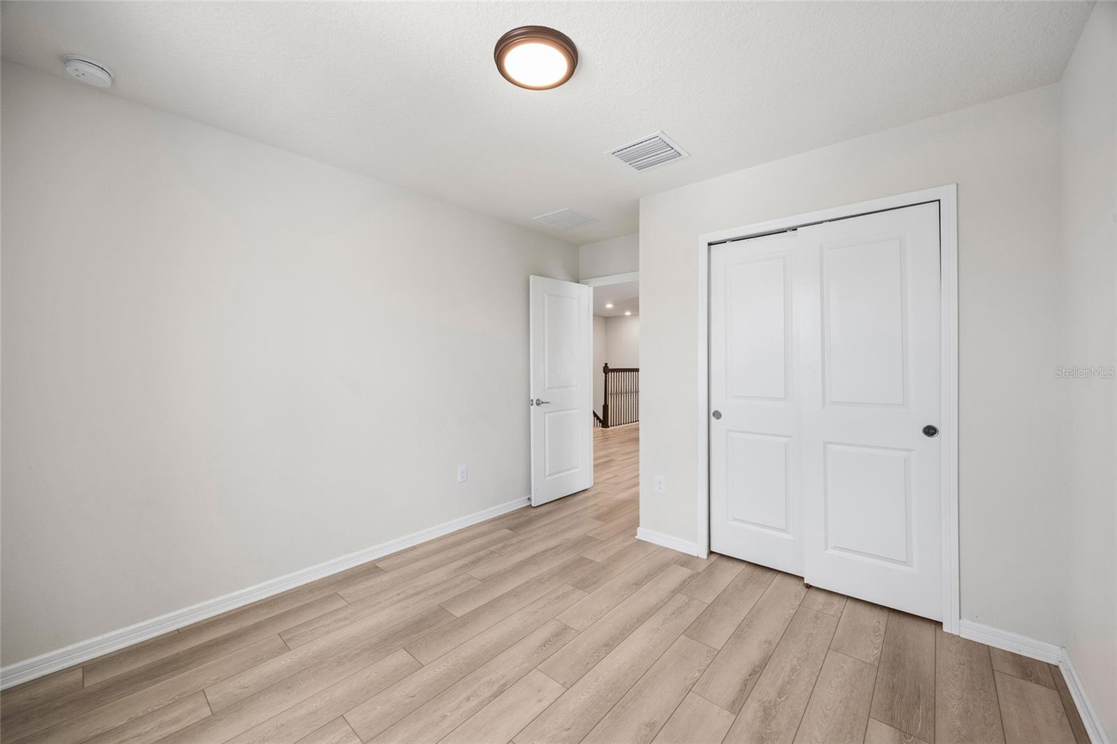 PIER POINTE - Residential