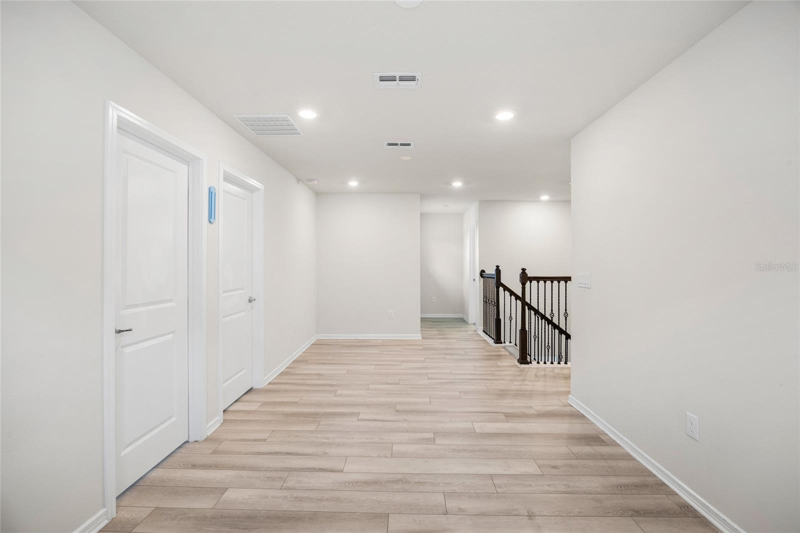 PIER POINTE - Residential