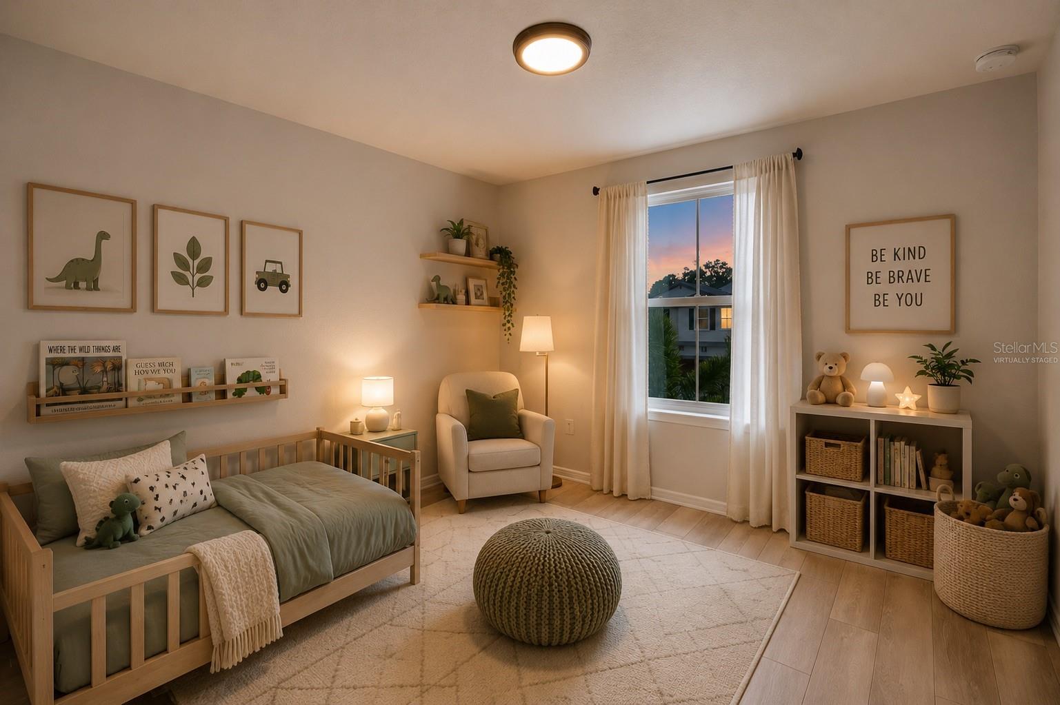 PIER POINTE - Residential