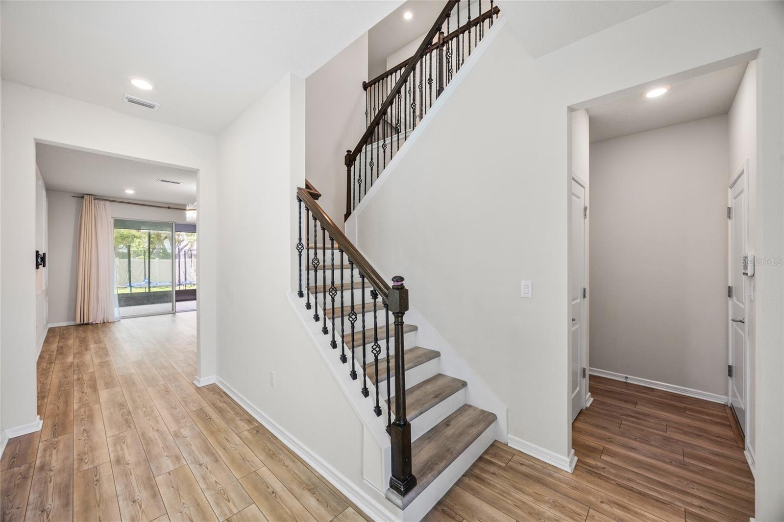 PIER POINTE - Residential