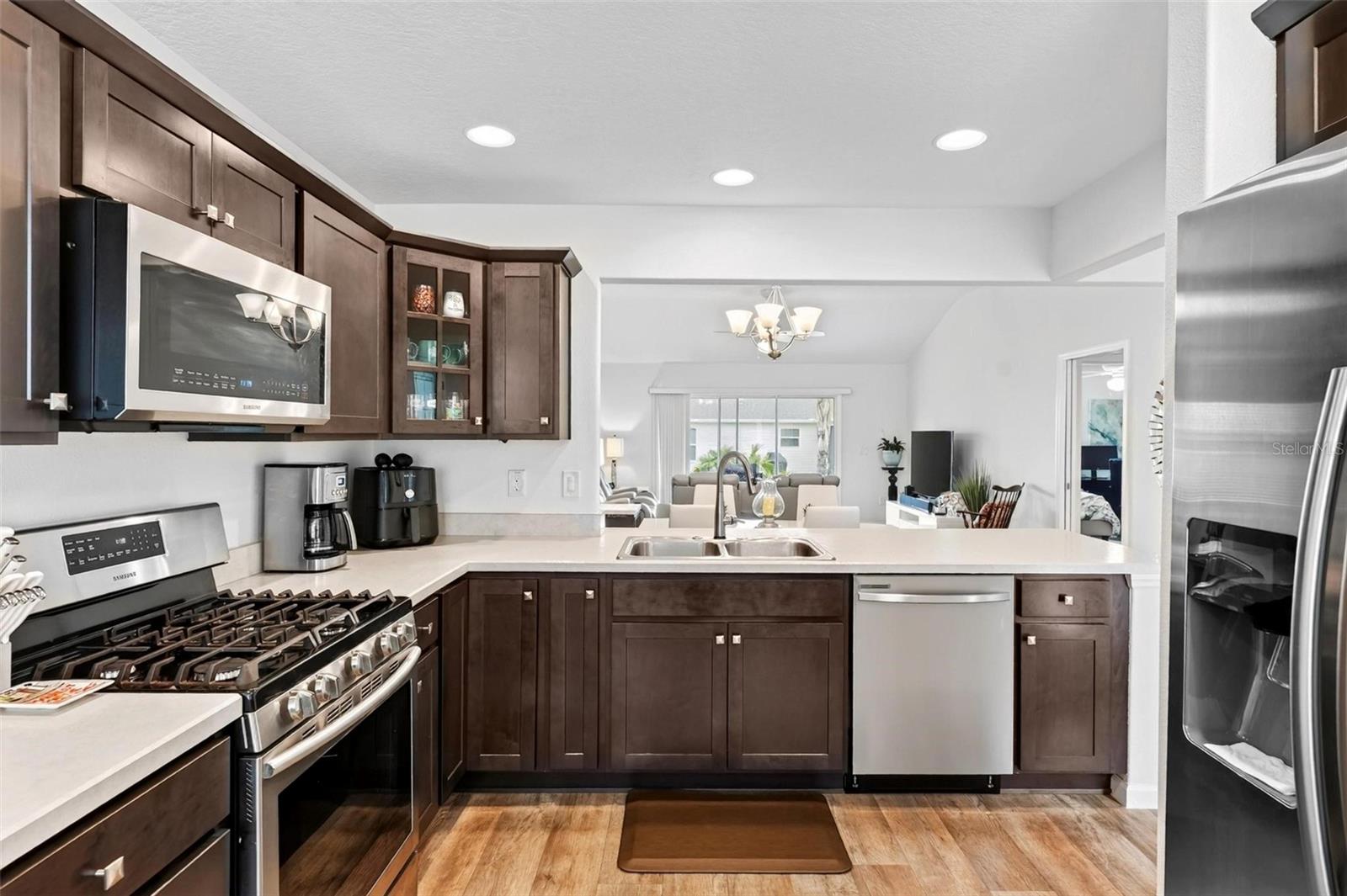 VILLAGES OF SOUTHERN OAKS - Residential