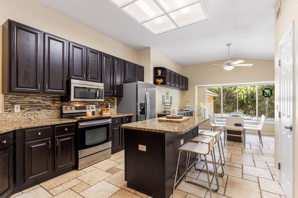 LAKE NELLIE OAKS SUB - Residential Lease