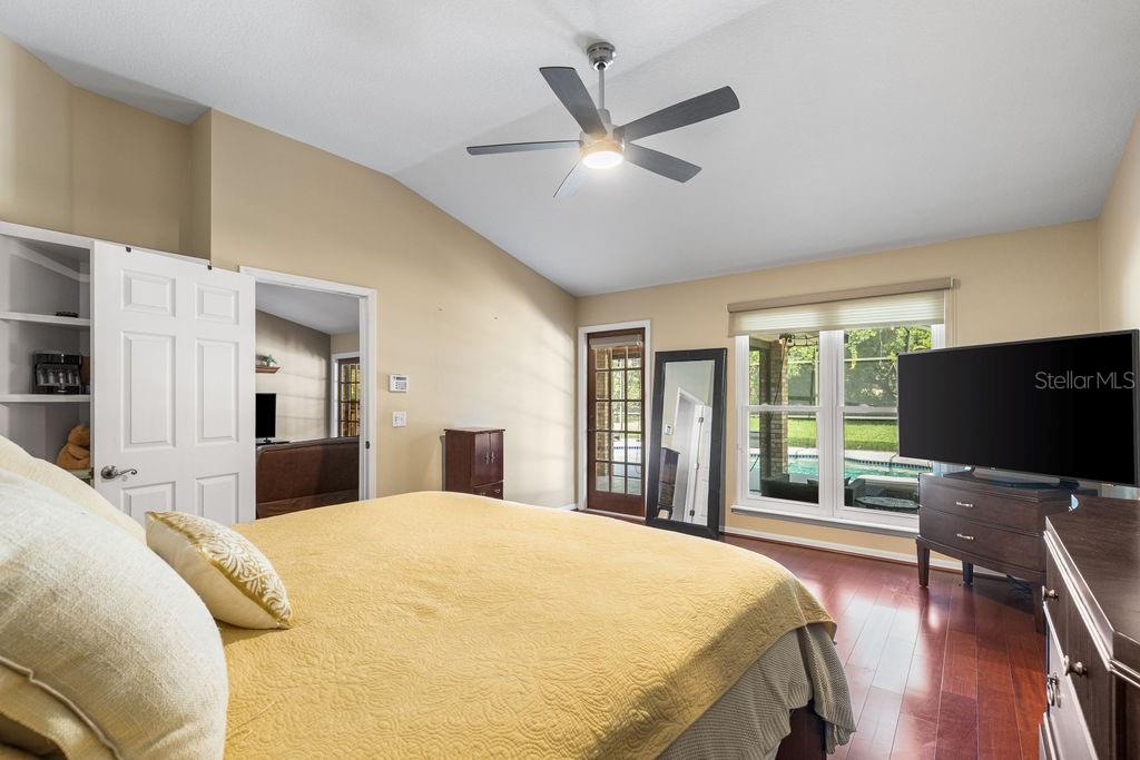 LAKE NELLIE OAKS SUB - Residential Lease