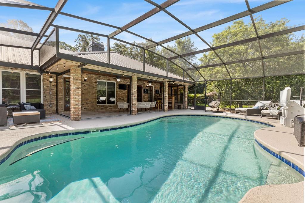 LAKE NELLIE OAKS SUB - Residential Lease