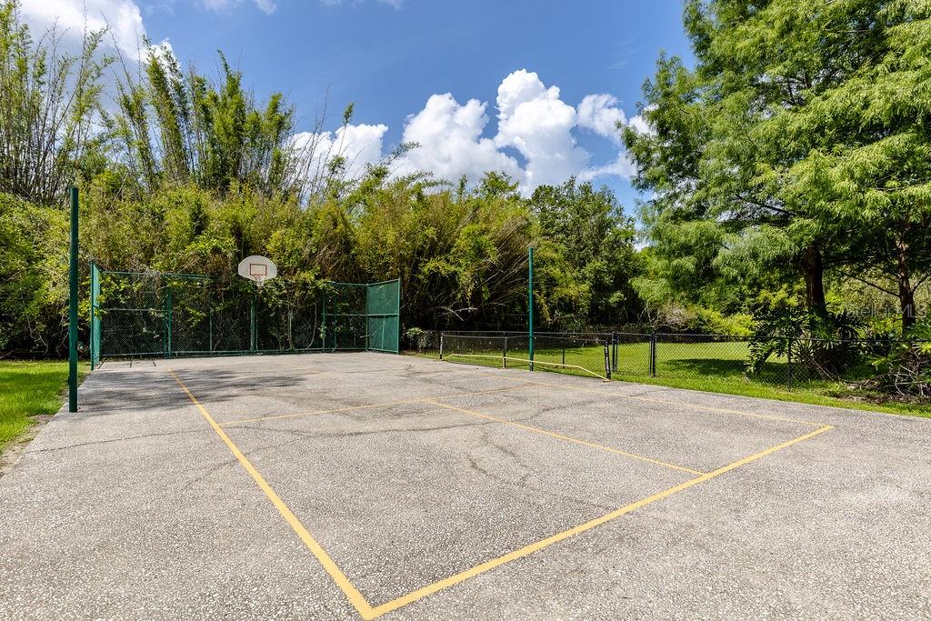 LAKE NELLIE OAKS SUB - Residential Lease