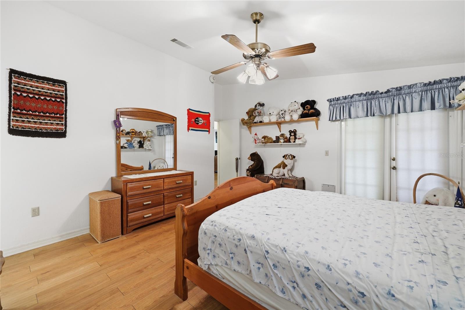 MILE RUN PH III UNIT G-1 - Residential