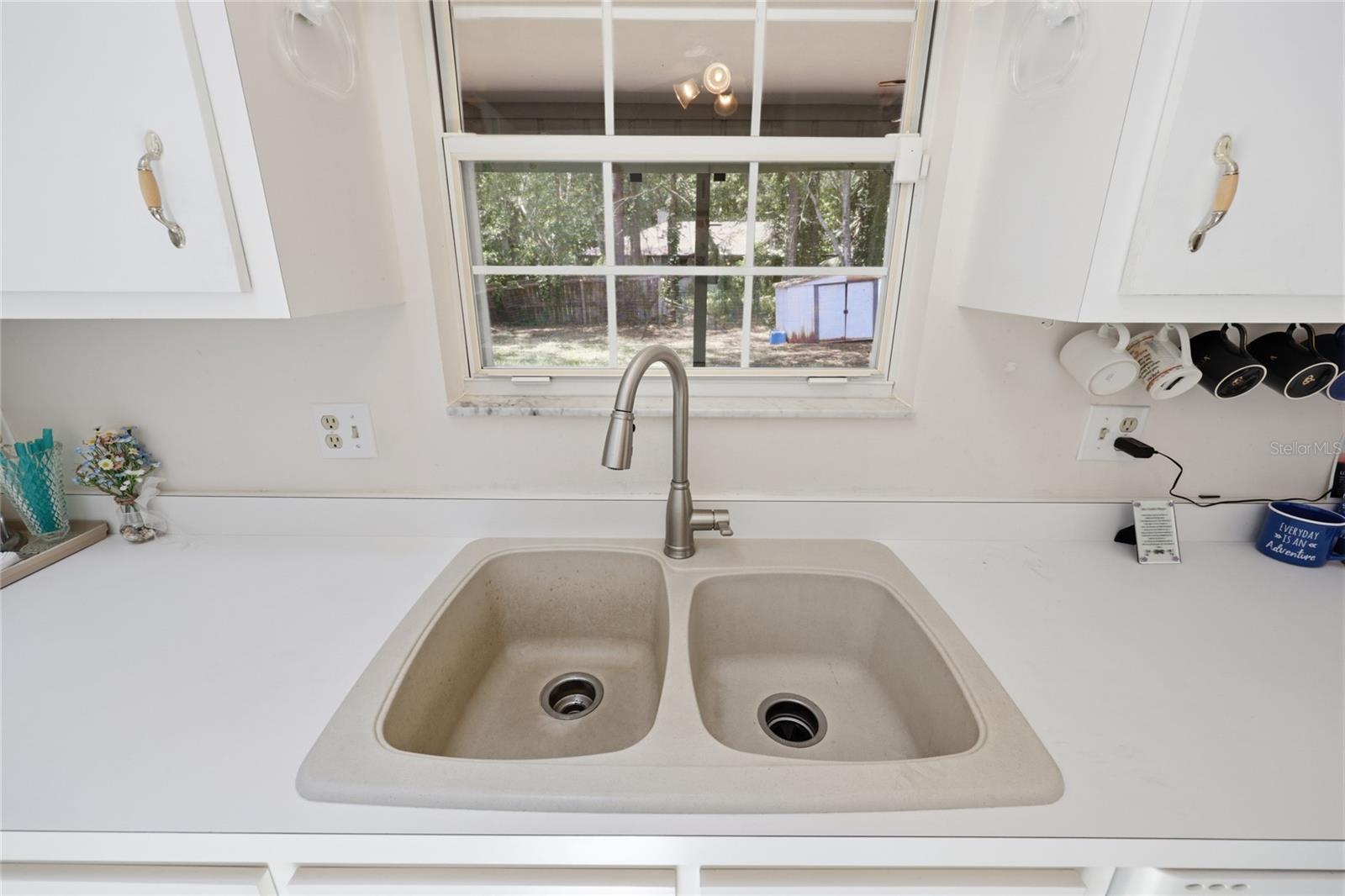 MILE RUN PH III UNIT G-1 - Residential