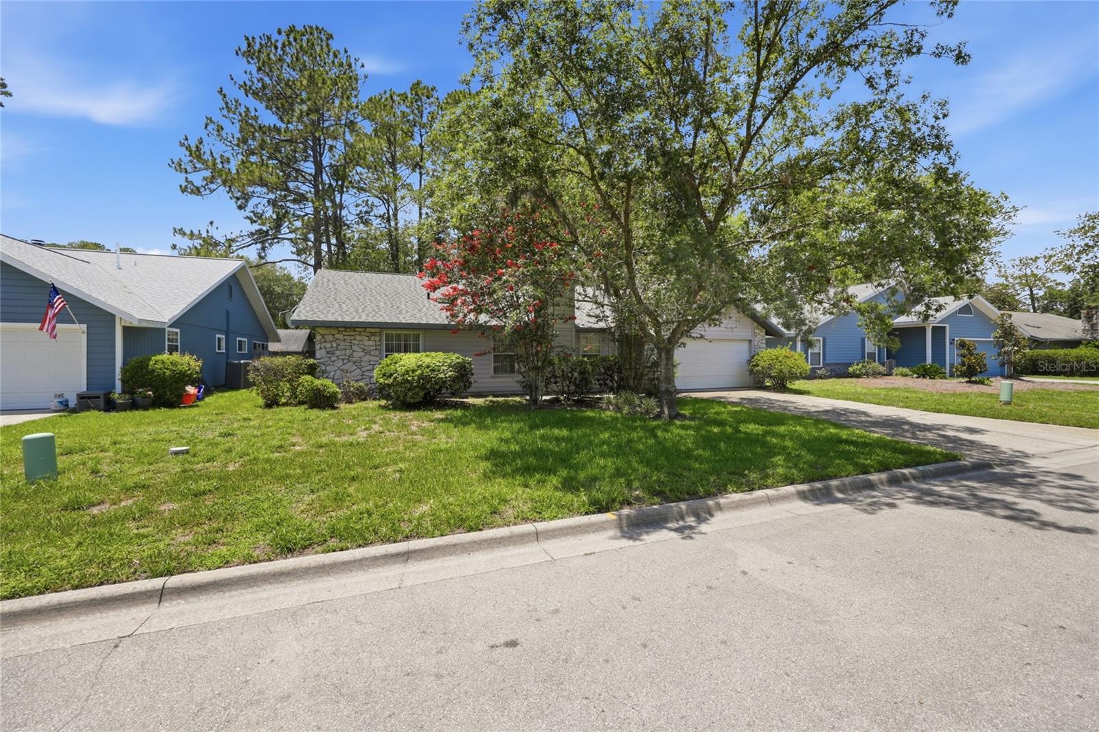 MILE RUN PH III UNIT G-1 - Residential
