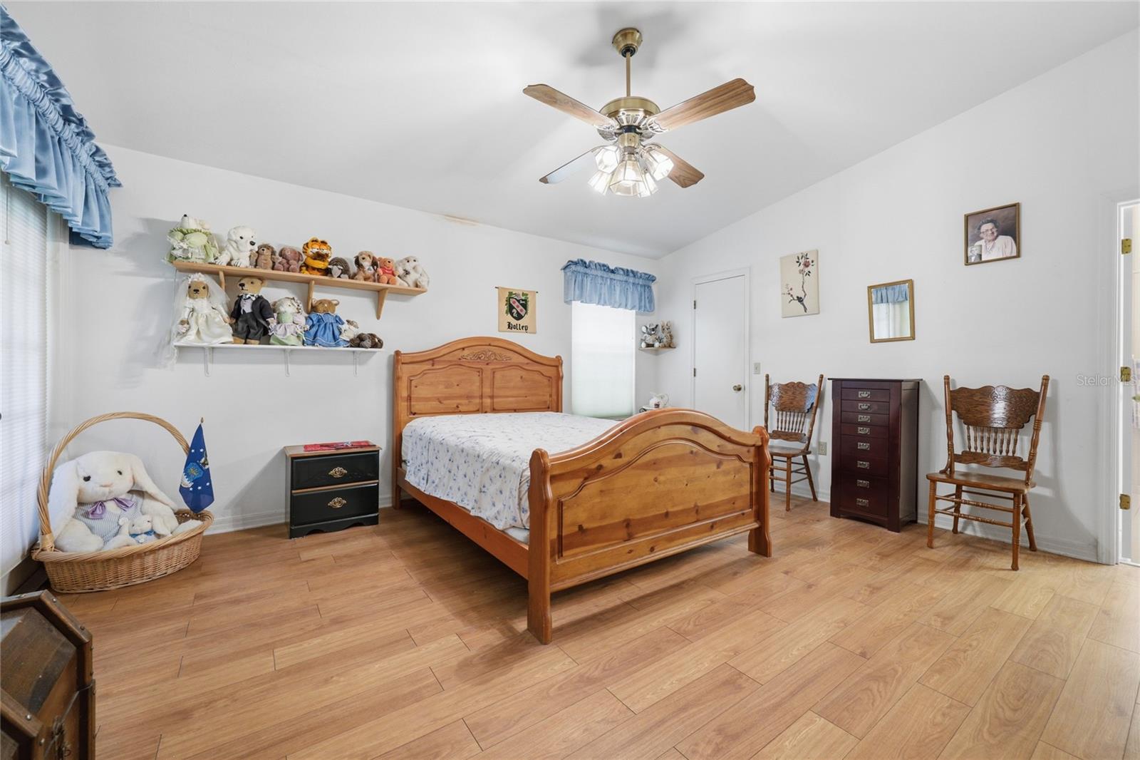 MILE RUN PH III UNIT G-1 - Residential