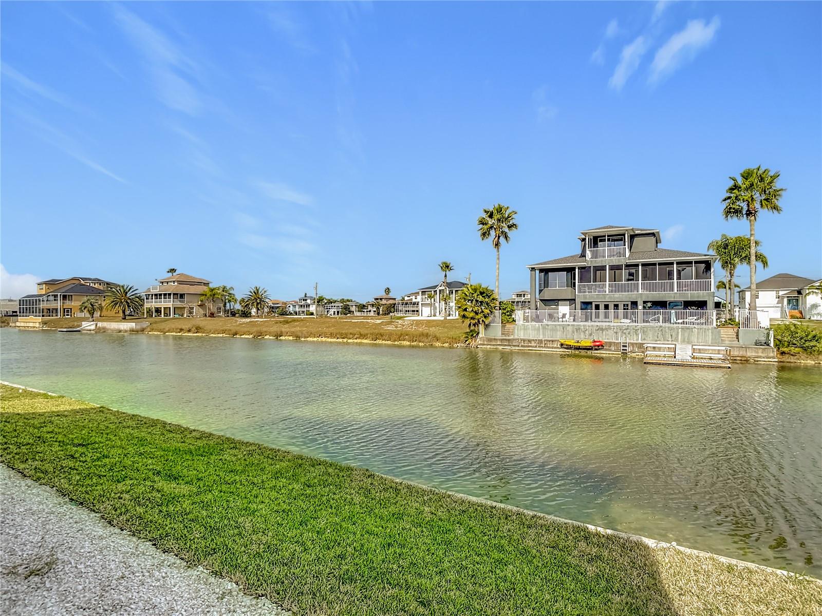 HERNANDO BEACH - Residential