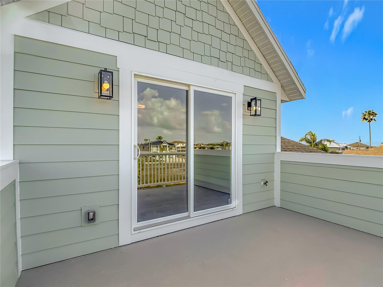 HERNANDO BEACH - Residential