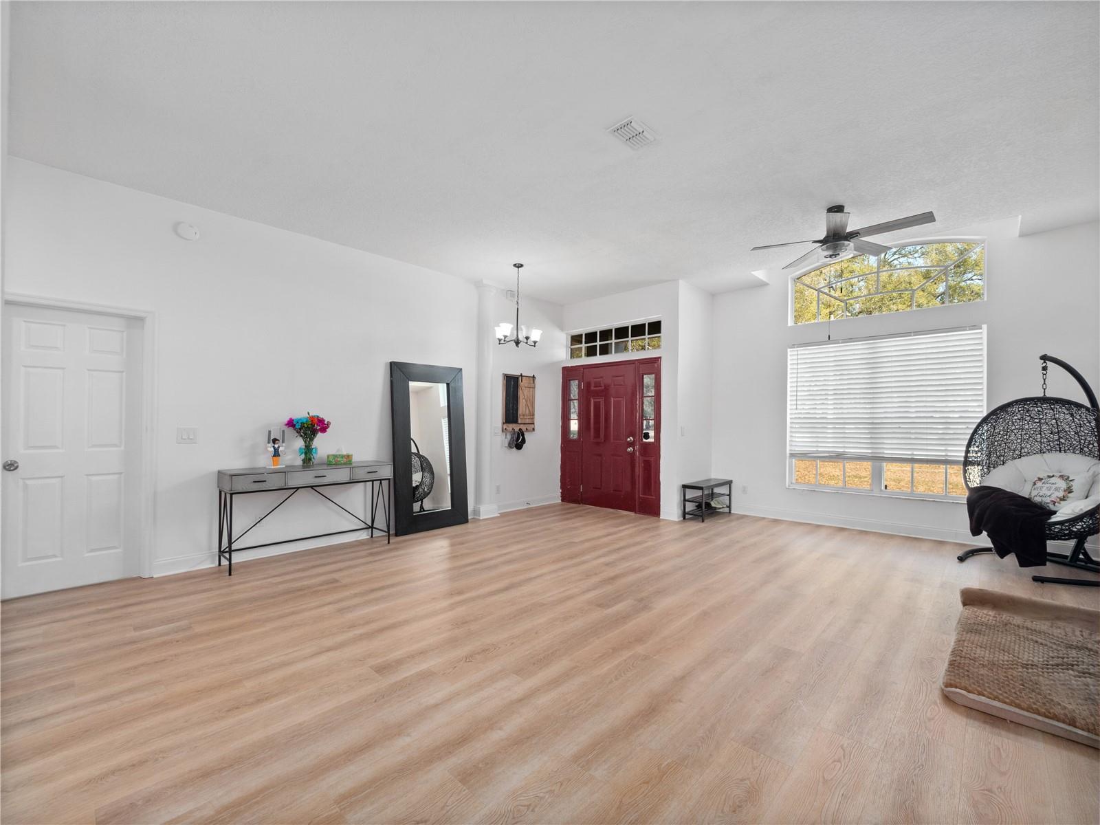 CRYSTAL LAKE ESTATES - Residential