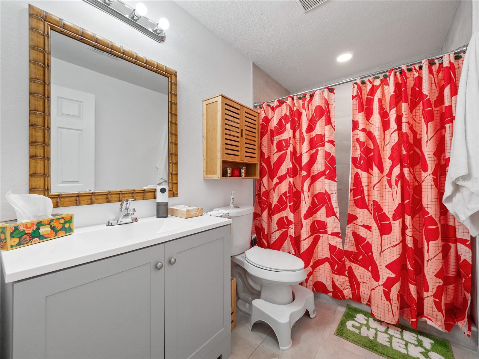 CRYSTAL LAKE ESTATES - Residential