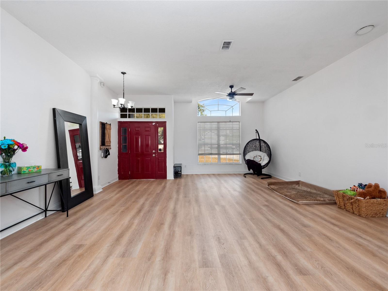 CRYSTAL LAKE ESTATES - Residential