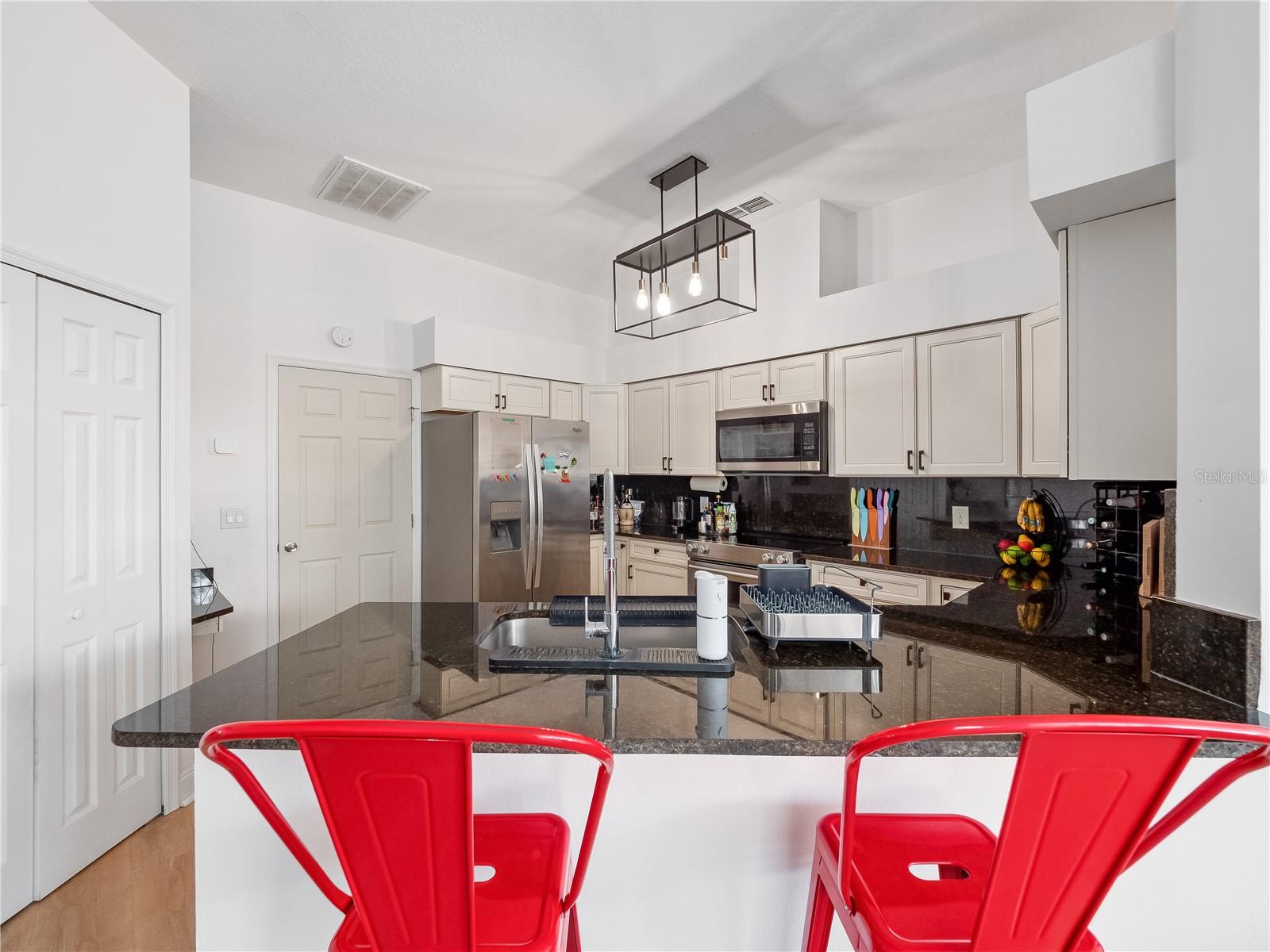 CRYSTAL LAKE ESTATES - Residential