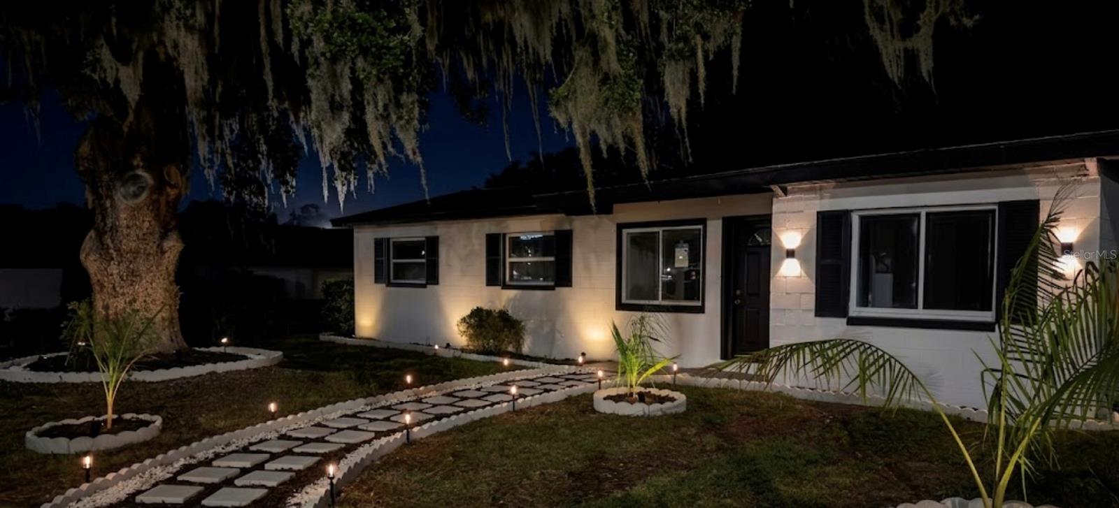 LEESBURG POINCIANA HEIGHTS - Residential