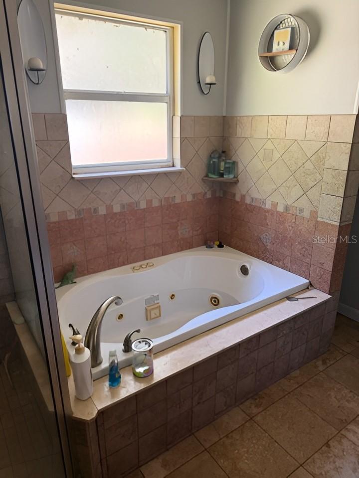 INTERLACHEN LAKES ESTATES - Residential