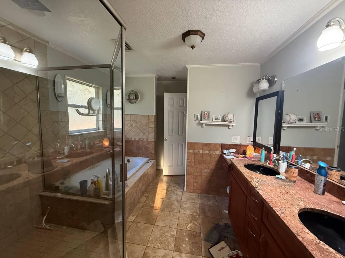 INTERLACHEN LAKES ESTATES - Residential