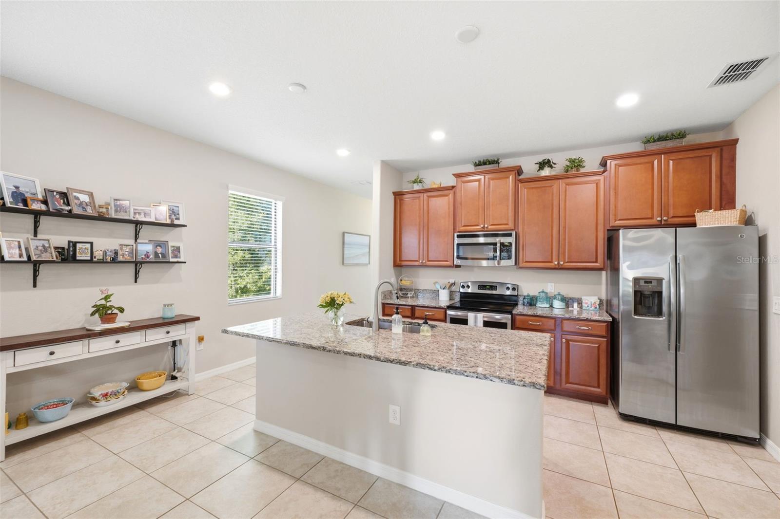 VILLAGES/TRINITY LAKES - Residential