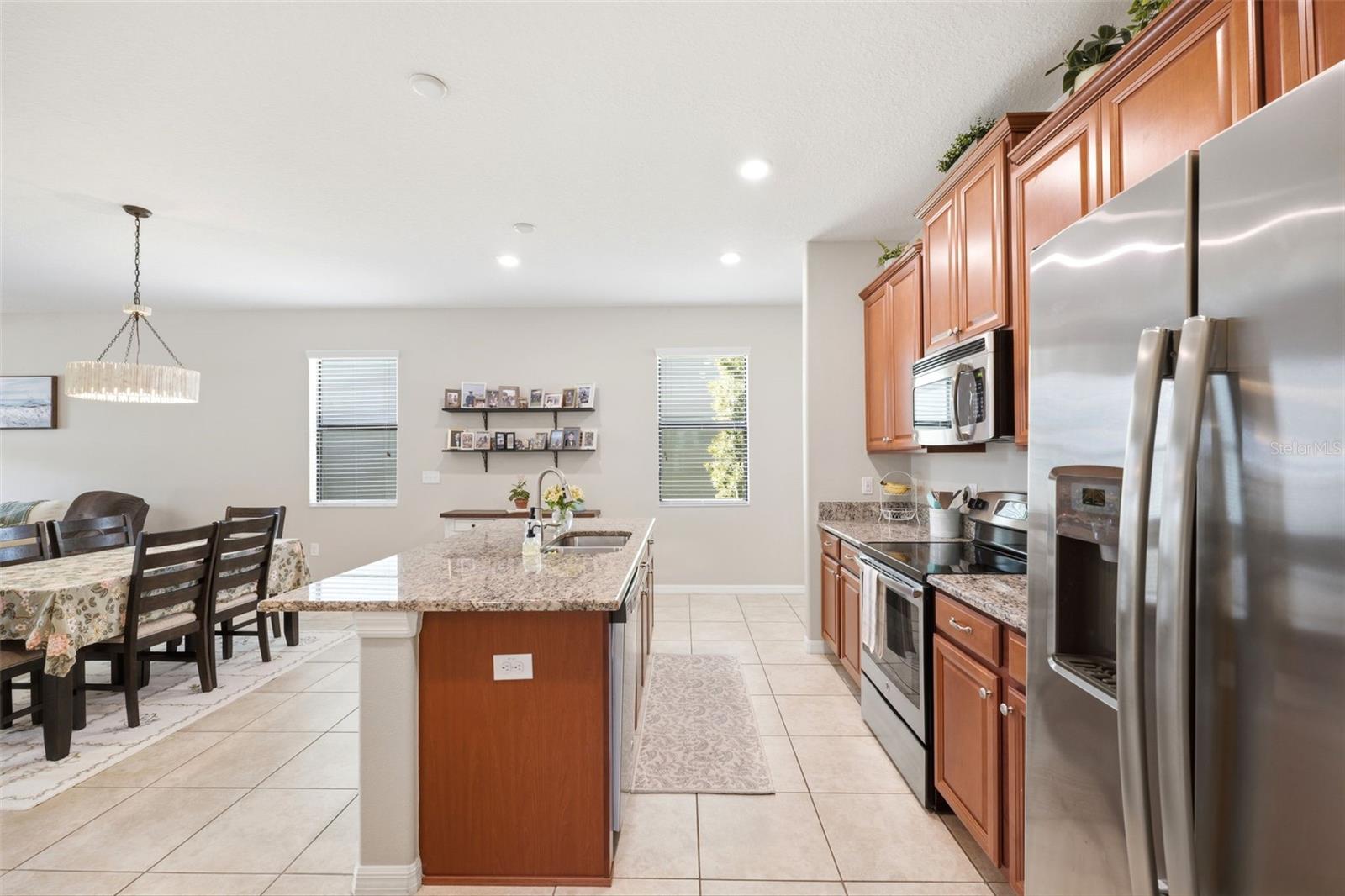 VILLAGES/TRINITY LAKES - Residential