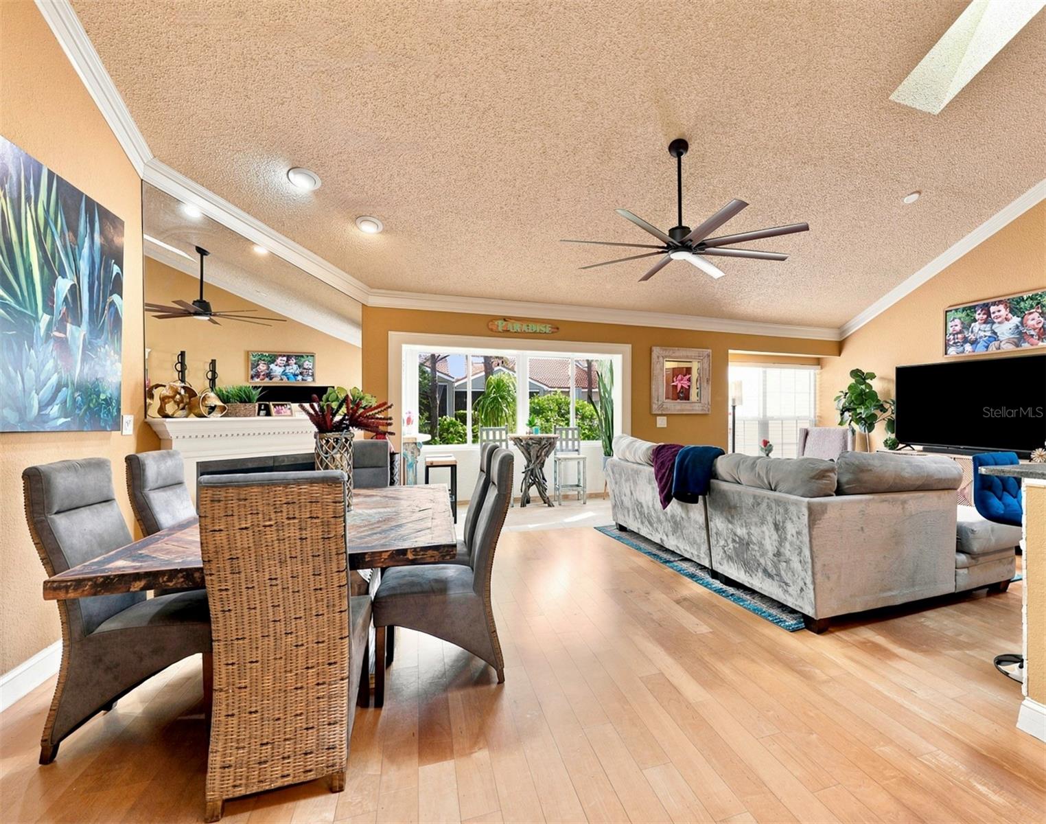 CLUSTER HOMES - Residential