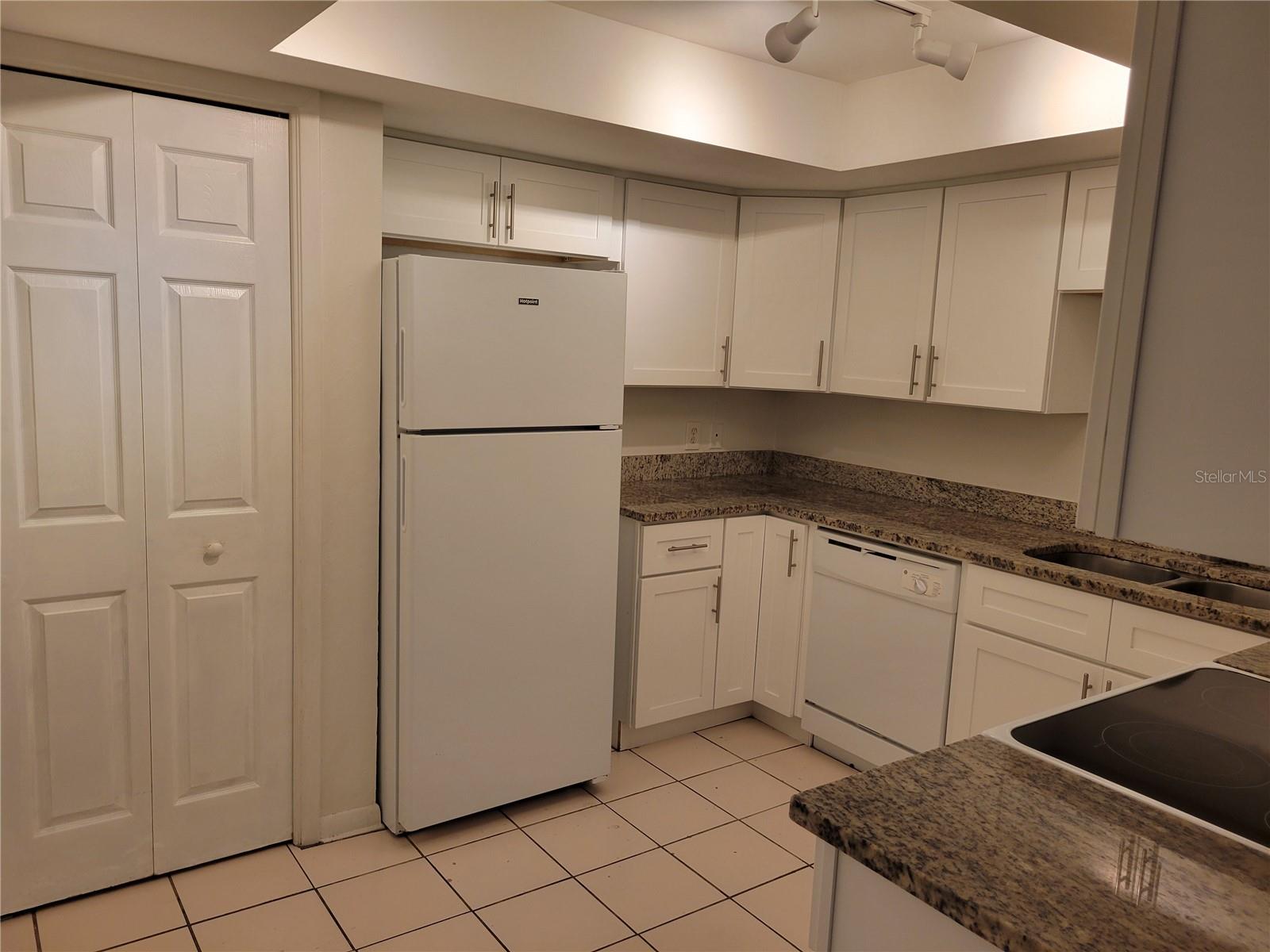 SKYCREST GREENS 2ND ADD - Residential Lease