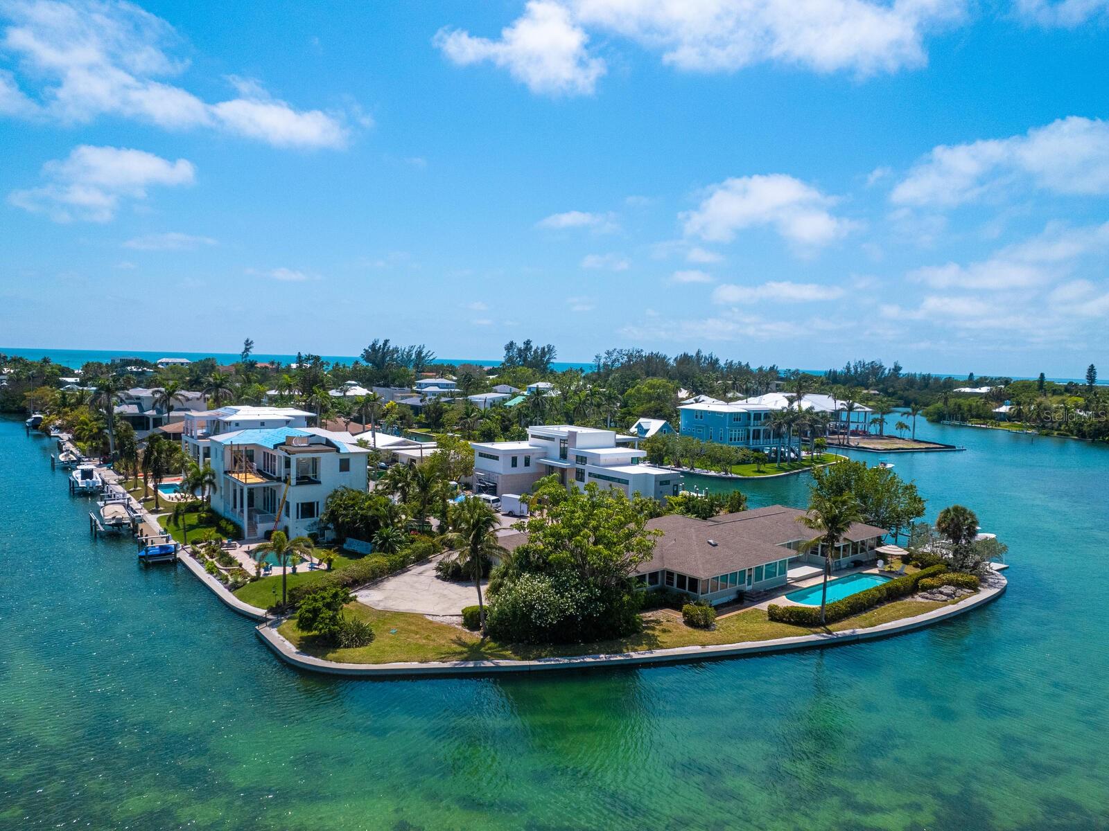 BAYVIEW ESTATES - Land