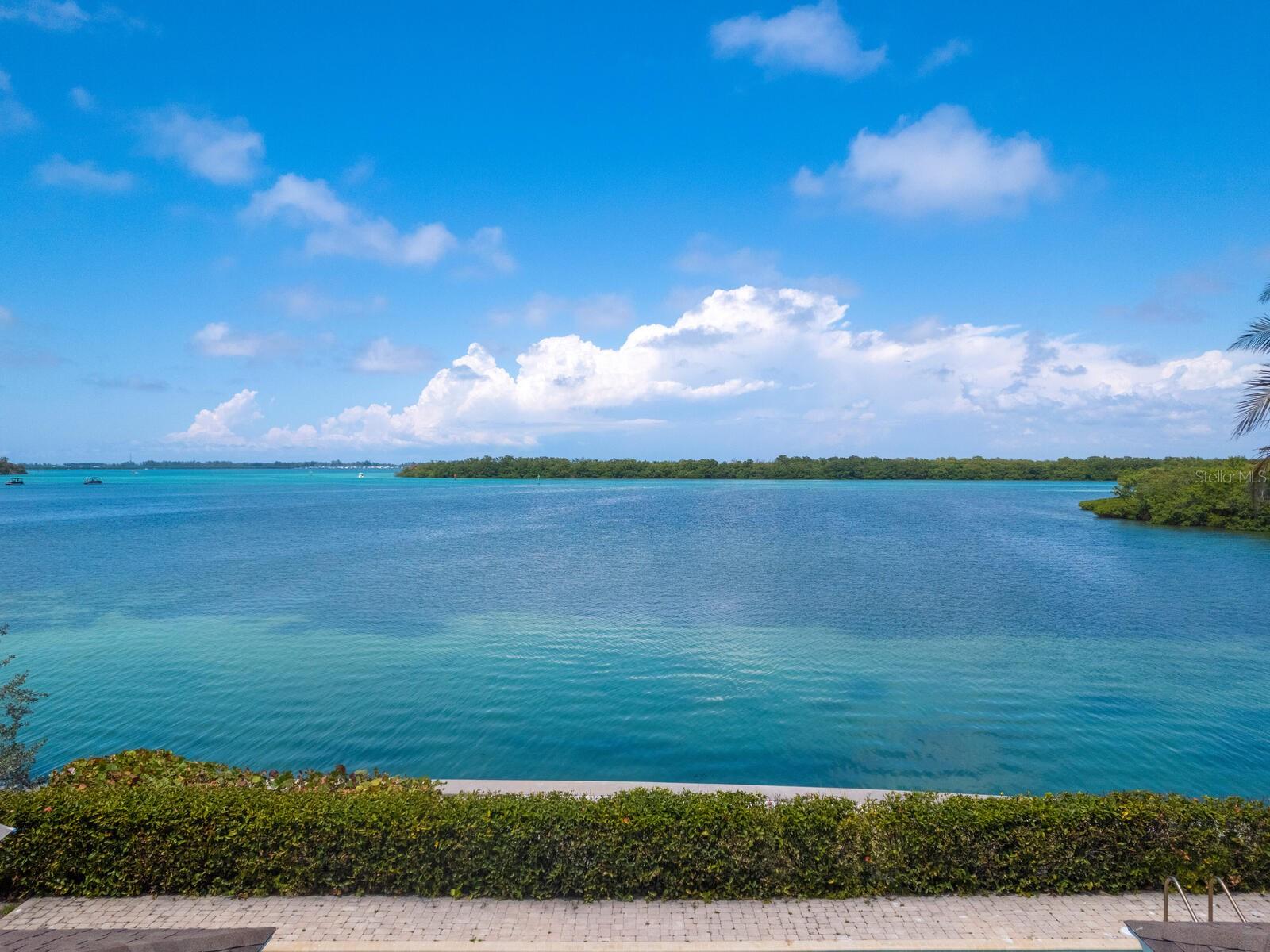 BAYVIEW ESTATES - Land