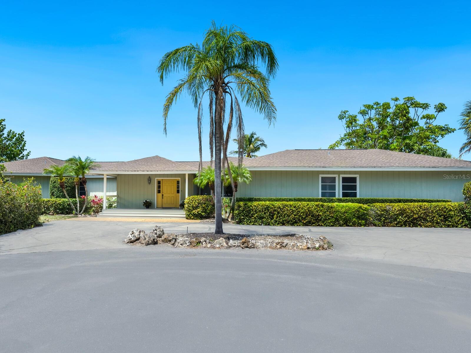 BAYVIEW ESTATES - Land
