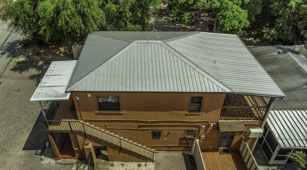 RANDALLS REV SUB - Residential Lease
