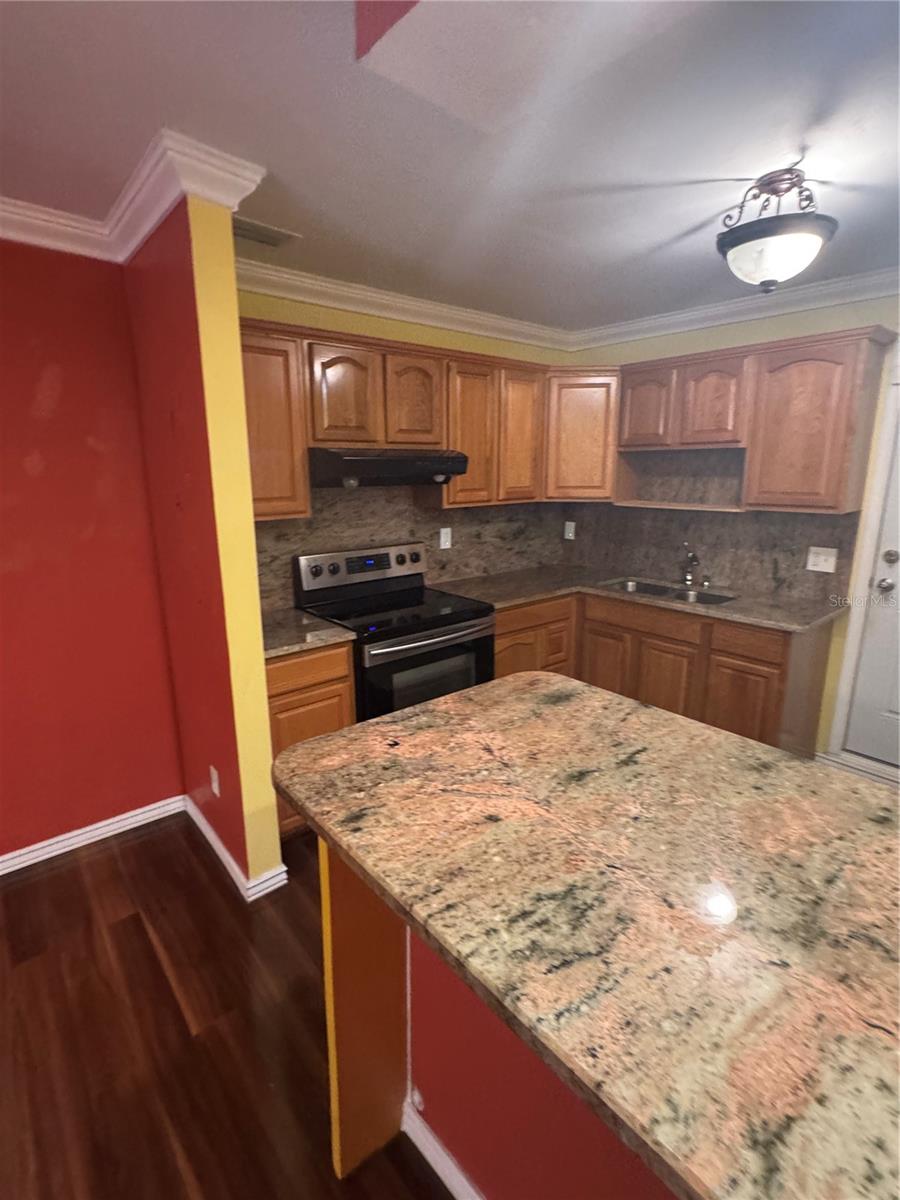 RANDALLS REV SUB - Residential Lease