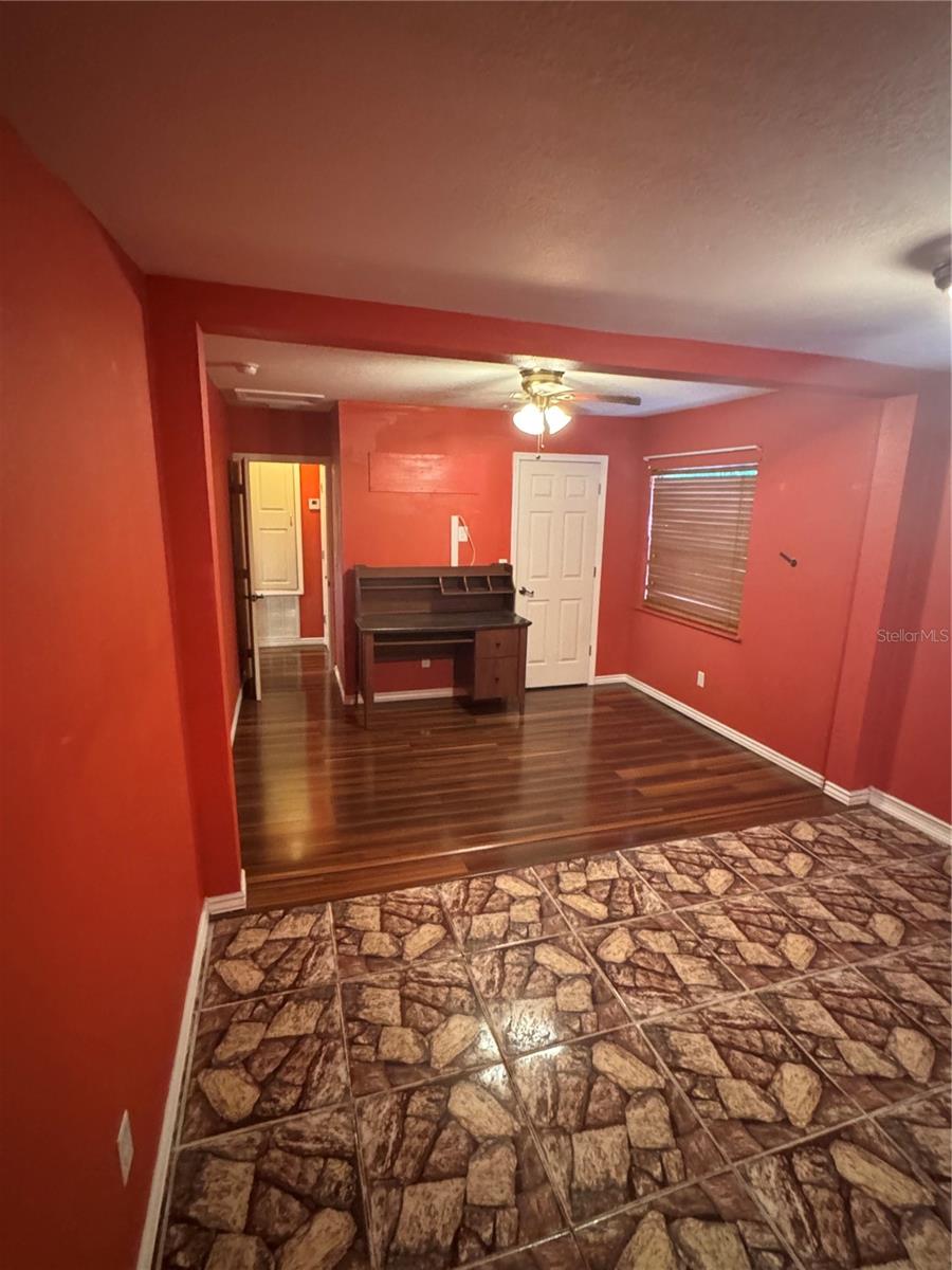 RANDALLS REV SUB - Residential Lease