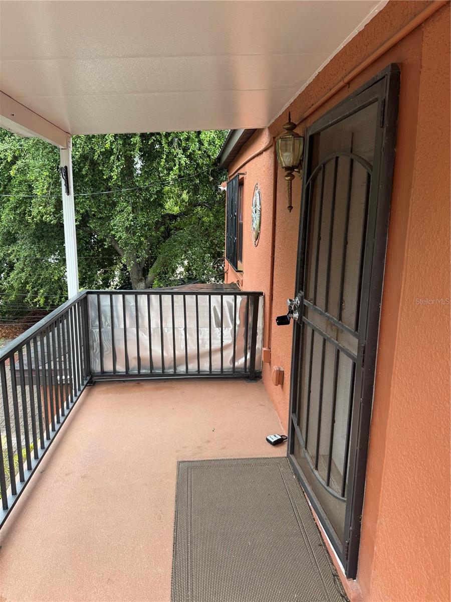 RANDALLS REV SUB - Residential Lease