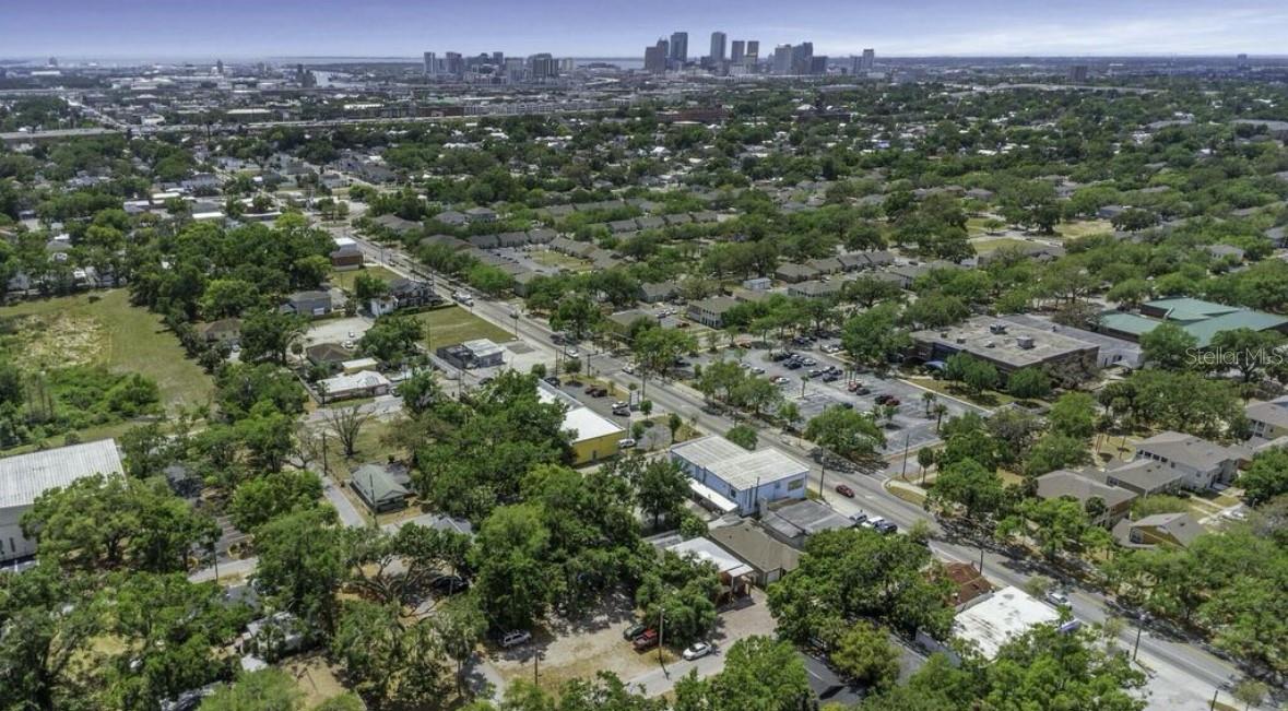RANDALLS REV SUB - Residential Lease