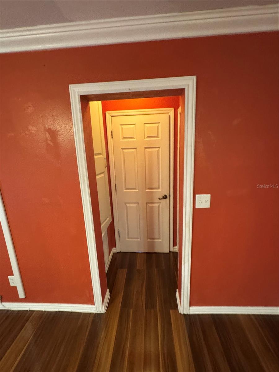 RANDALLS REV SUB - Residential Lease