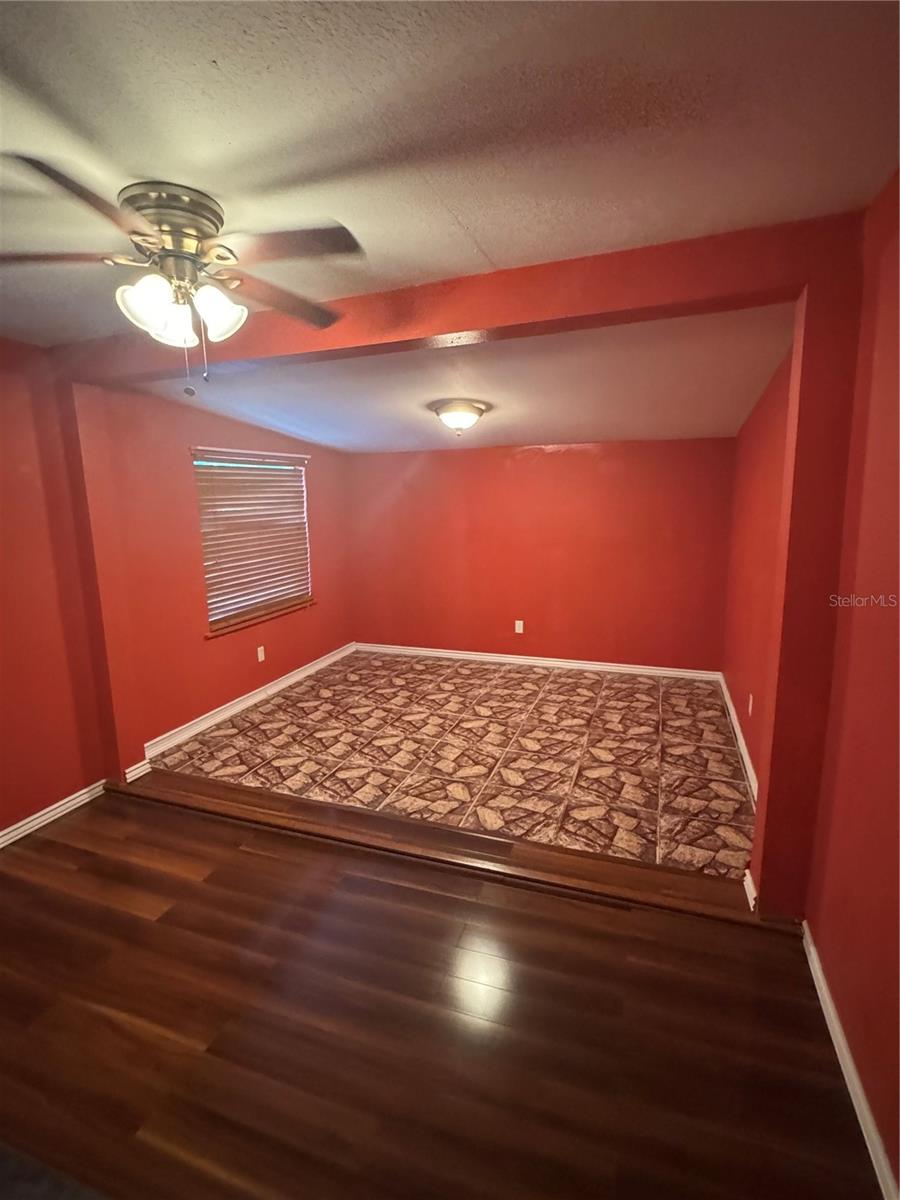 RANDALLS REV SUB - Residential Lease